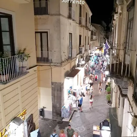 City Center Atmosphere Сорренто